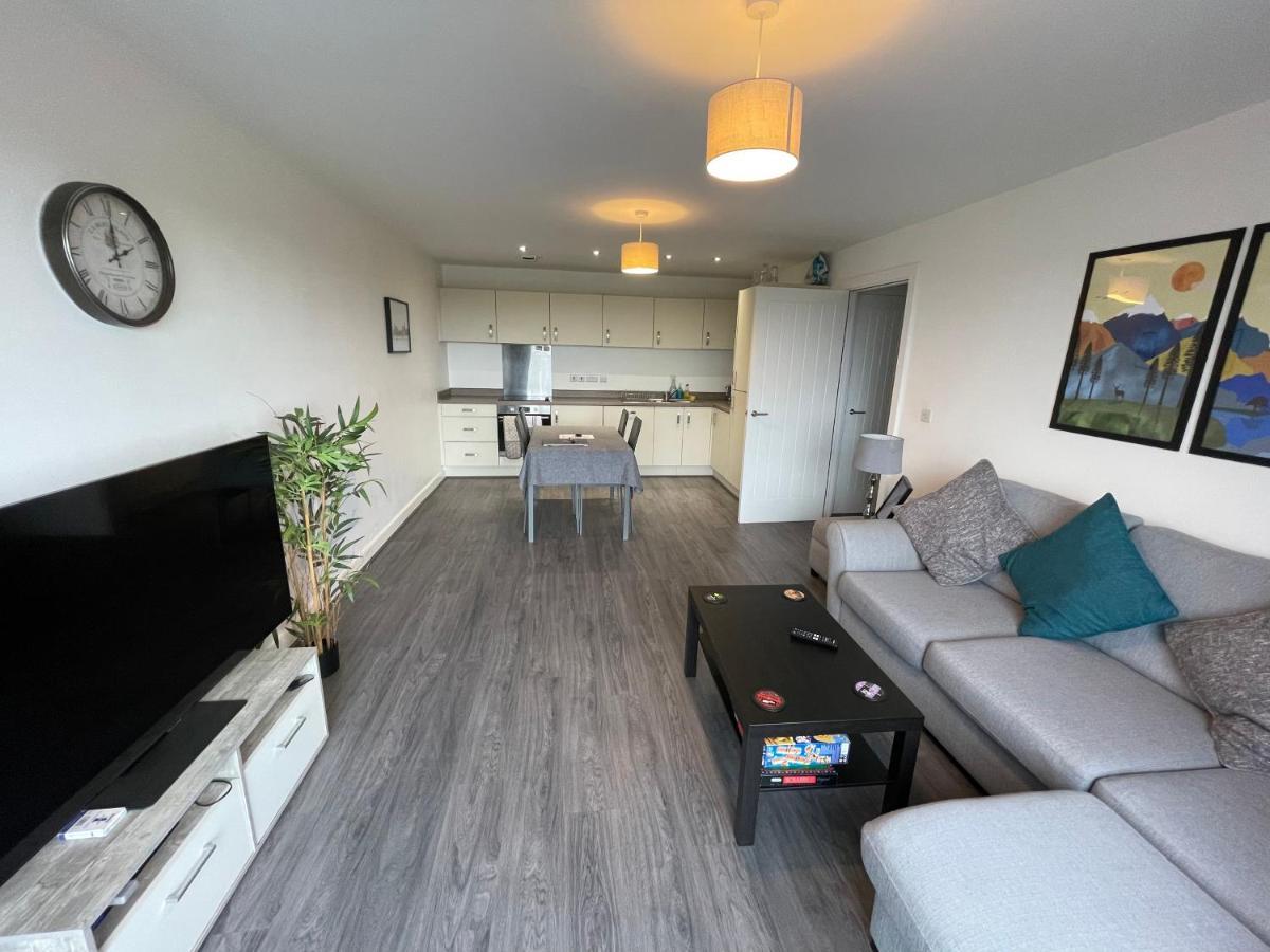 Balcony Marina With Skyline Views - Free Secure Parking * Manchester