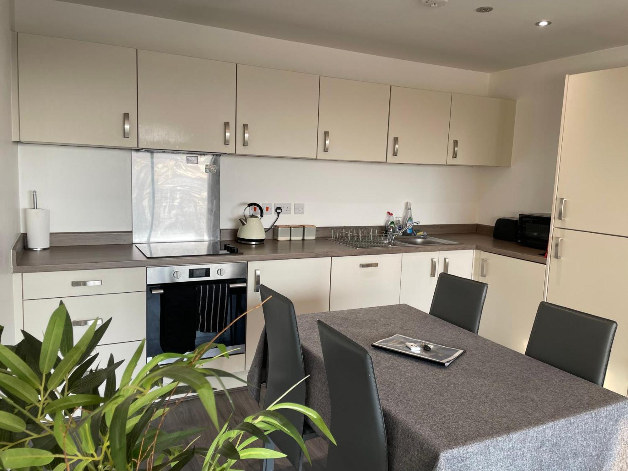 Balcony Marina With Skyline Views - Free Secure Parking * Manchester
